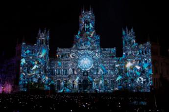 Así transformó Panasonic la fachada del Palacio de Cibeles en una felicitacion navideña en 3D