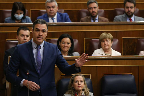 El presidente del Gobierno, Pedro Sánchez, durante su intervención en la sesión de control en el Congreso del pasado 27 de abril