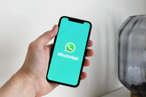 WhatsApp presenta nuevas funciones en sus comunidades