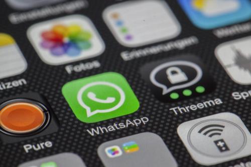 Los ciberdelincuentes perfeccionan sus técnicas: así funciona la nueva estafa que roba cuentas de WhatsApp