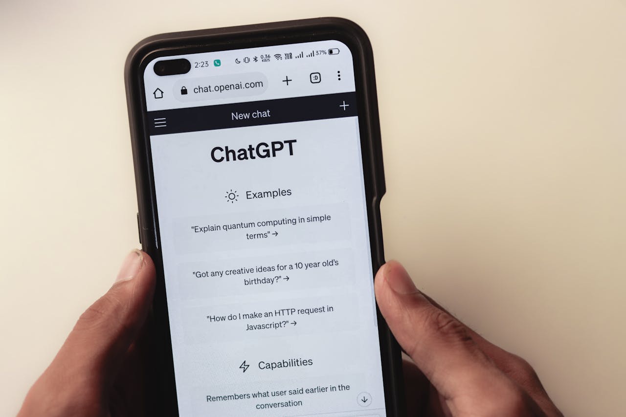 ChatGPT se convierte en el primer asistente virtual capaz de navegar por internet y realizar compras de manera independiente