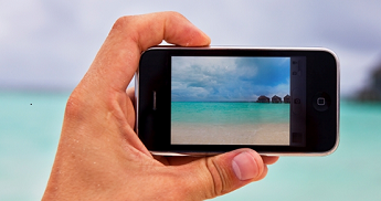 El 60% de los usuarios utiliza más el móvil en vacaciones