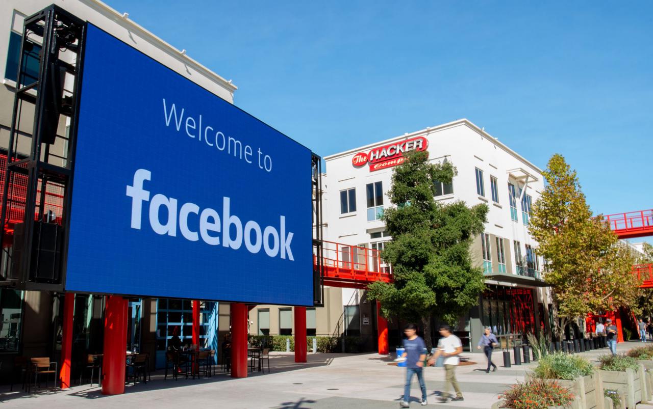 El regulador británico multa con 60 millones a Facebook por incumplir una orden tras la compra de Giphy