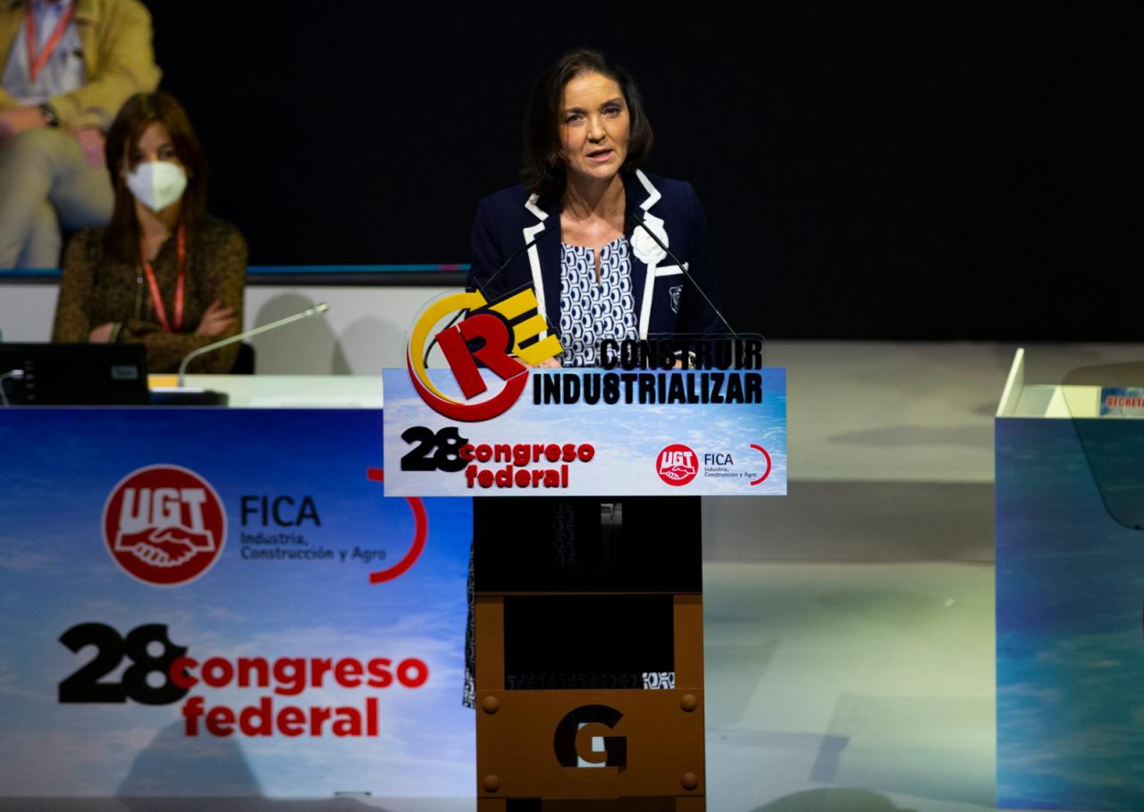 Reyes Maroto, ministra de Industria, Comercio y Turismo, durante su intervención en el 28º Congreso Federal UGT-FICA