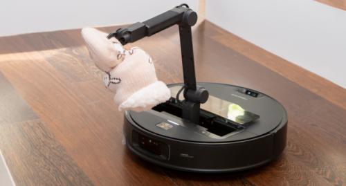 Llega a España el Roborock Saros Z70, un aspirador robótico con brazo plegable