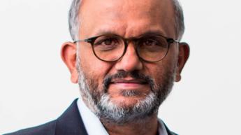 El histórico CEO de Adobe dejará su cargo tras 18 años en plena transición hacia la inteligencia artificial