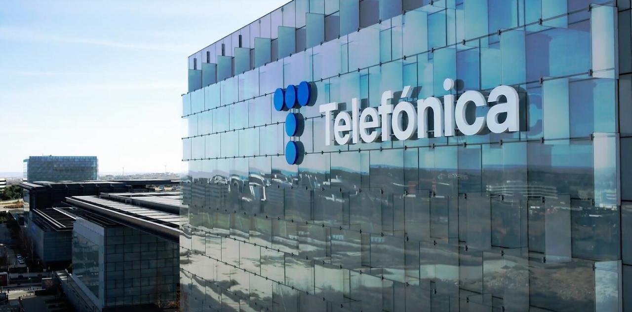 Telefónica gana un contrato de 120 millones para desplegar una red de telecomunicaciones para Defensa