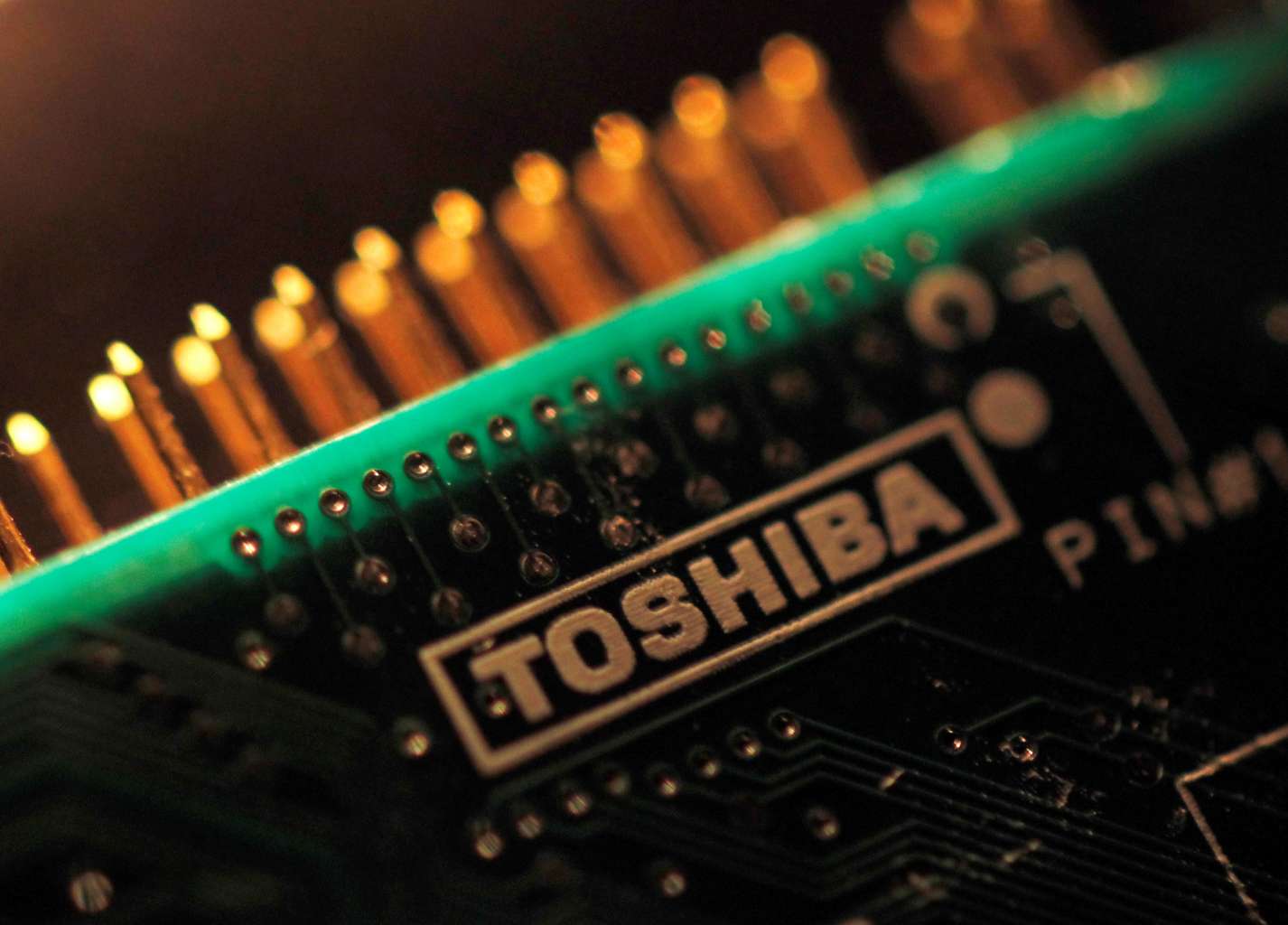 Toshiba vende su unidad de procesadores a un fondo de inversión liderado por Bain Capital, Apple y Dell