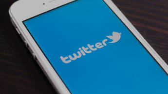 Twitter se esfuerza por retener empleados con el reparto de acciones y primas