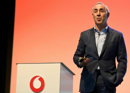 Vodafone, una de cal y una de arena en los primeros seis meses de su año fiscal