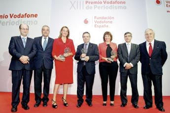 Rafael Matesanz, Pilar Bernat y Marimar Jiménez recogen los galardones de la XIII edición de los Premios Vodafone de Periodismo