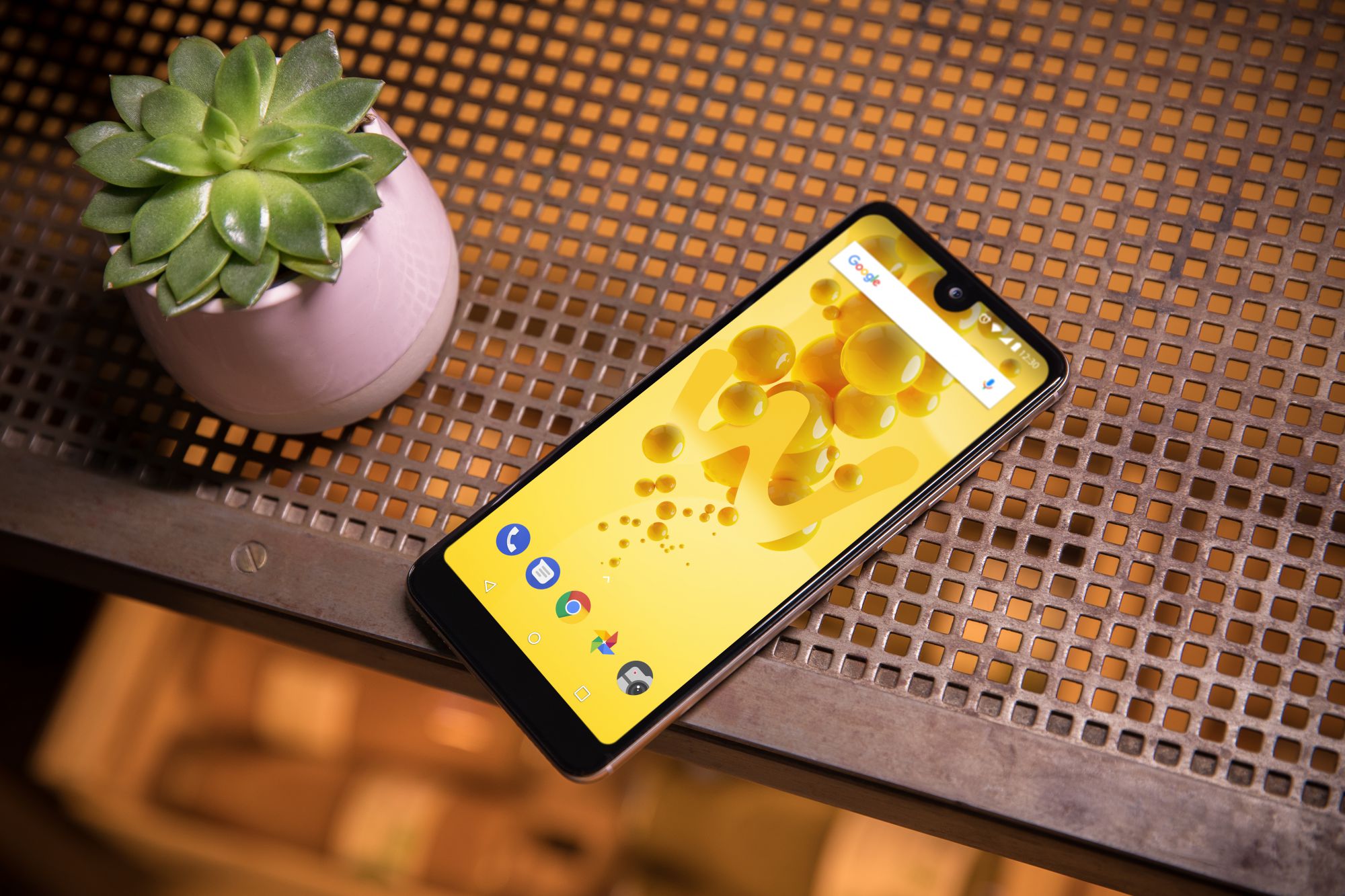 Wiko lanza el View 2, un todo pantalla con formato 19:9 por 199 euros