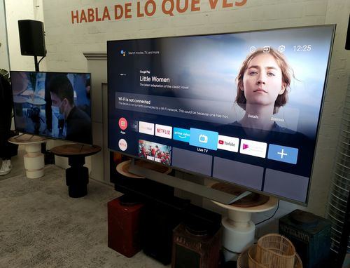 Xiaomi Mi TV Q1E de 55 y 75 pulgadas y abajo la barra de sonido Xiaomi Soundbar 3.1ch 