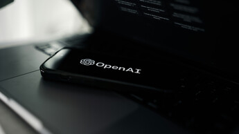 España multiplica por 8,8 el uso de agentes de OpenAI en pymes, pero queda por debajo de la media europea en intensidad