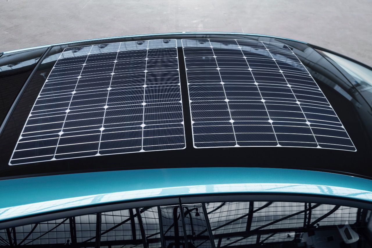 Las placas solares en el techo del Prius Plug-In