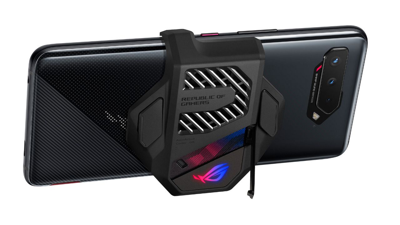 Asus Rog Phone 5 con AeroActive Cooler 5