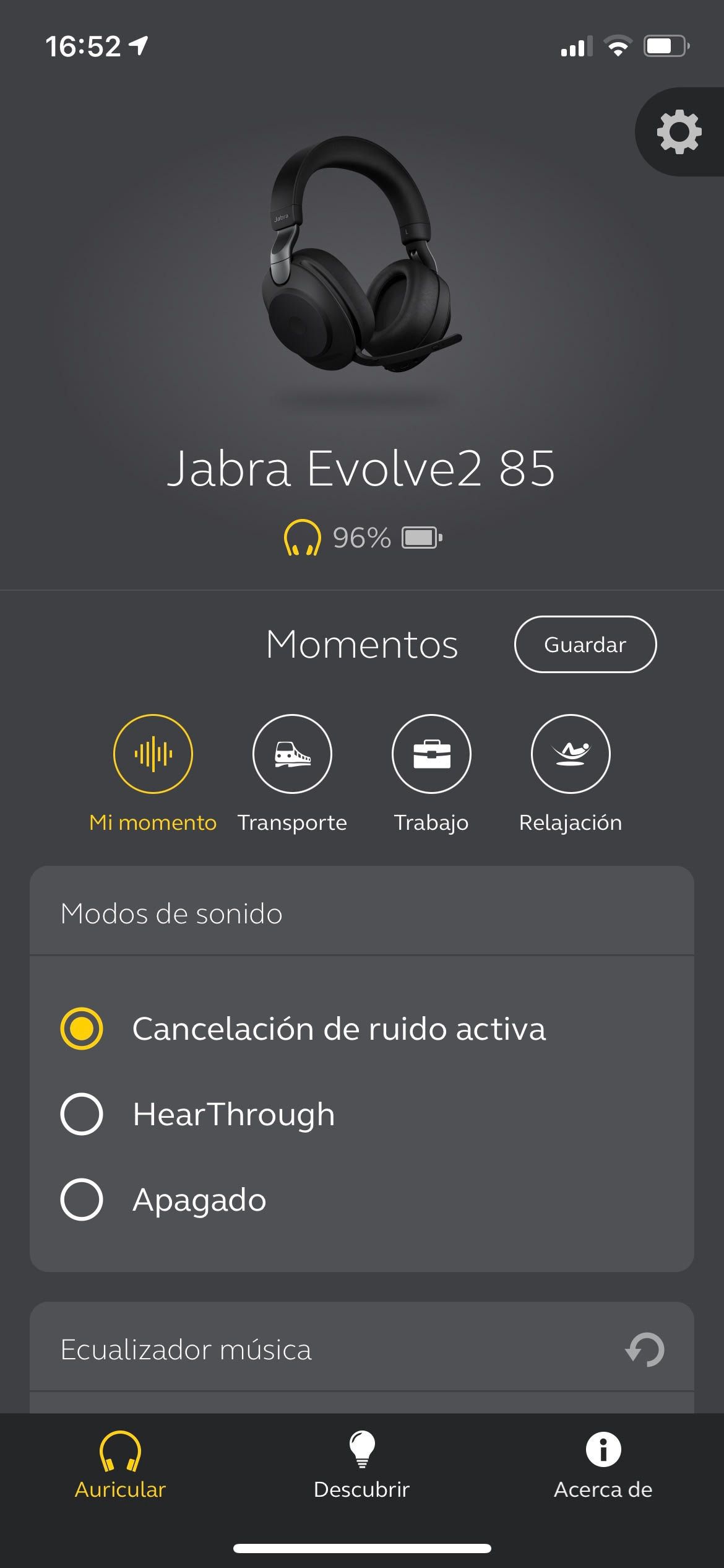 La app Sound+ para configurar los cascos es muy completa. La lástima es que la guía de voz no esté en español.