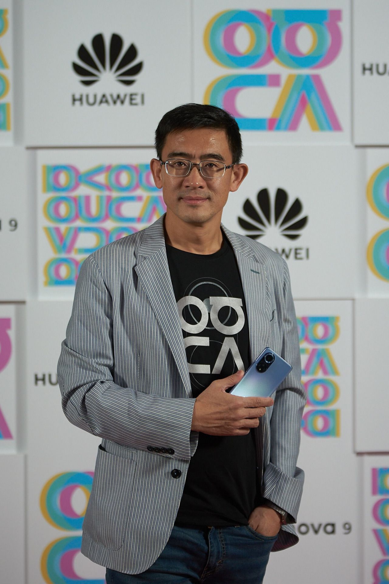 Fred Wang, nuevo CEO de Huawei Consumer Business Group (Huawei CGB) para España, con el Nova 9