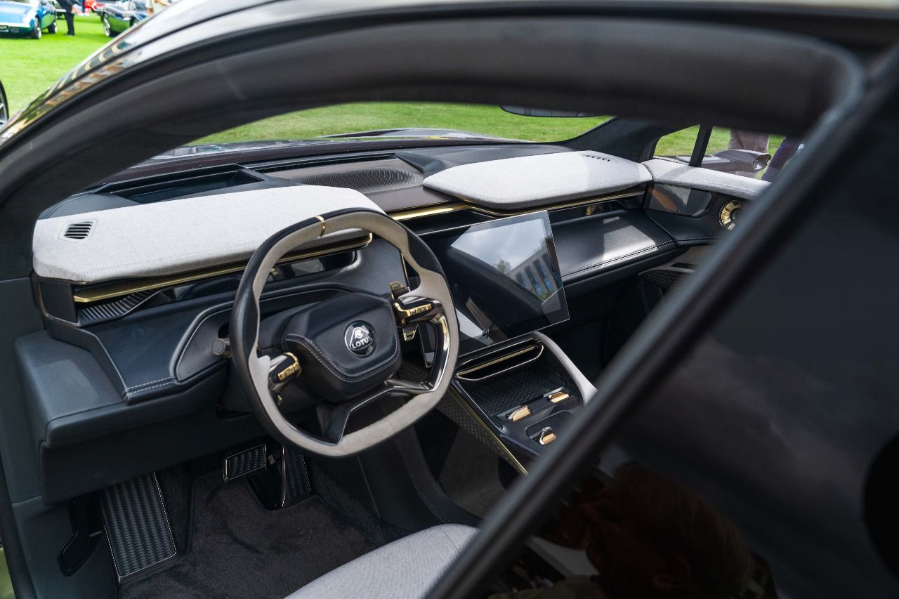 Lotus Eletre Interior (Autor: Álvaro Muro)