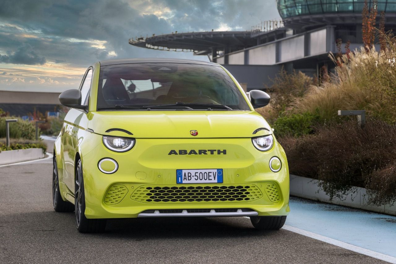 Delantera del Abarth 500e (Autor: Abarth)