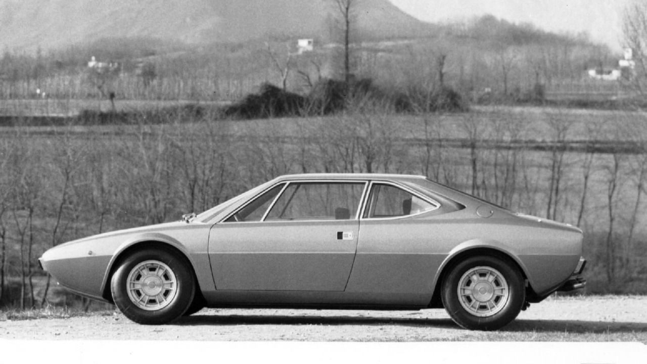 Ferrari 308 GT4 (Autor: Bertone)