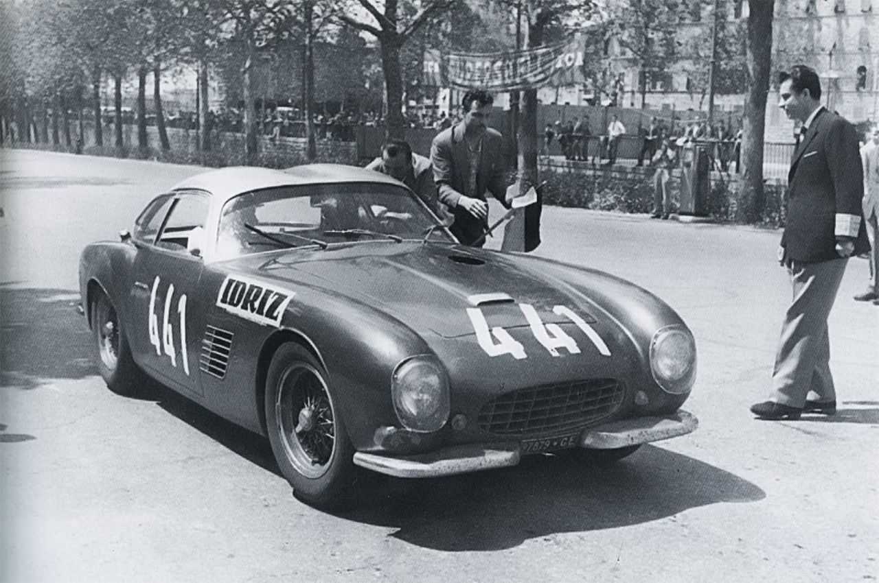 Modelo 250 GT Tdf Competizione Zagato compitiendo en la carrera Mille Miglia 