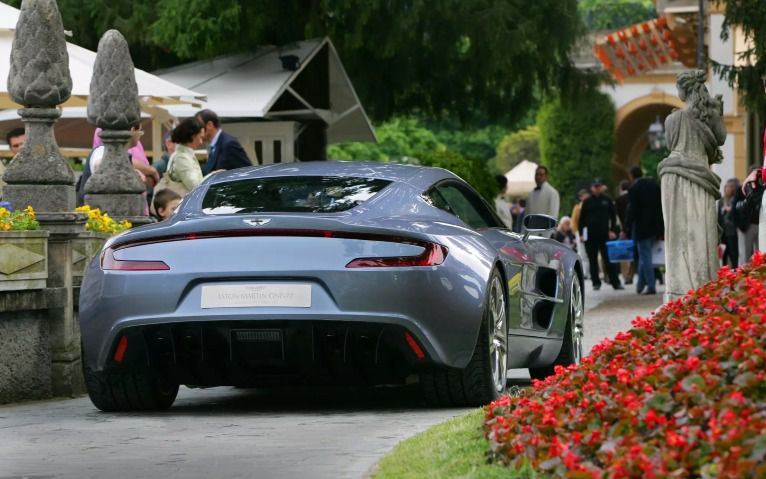 Revelación de la edición limitada One-77 en el concurso de elegancia de Villa d'Este (Autor: Aston Martin)