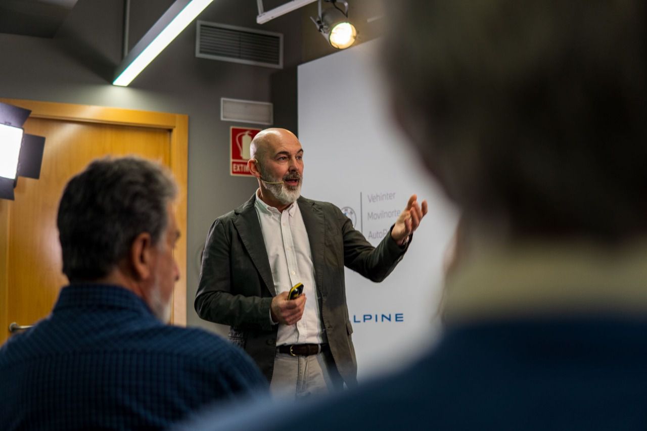 Juan Hernández Luike en la rueda de prensa (Autor: Juan Temiño Lems)