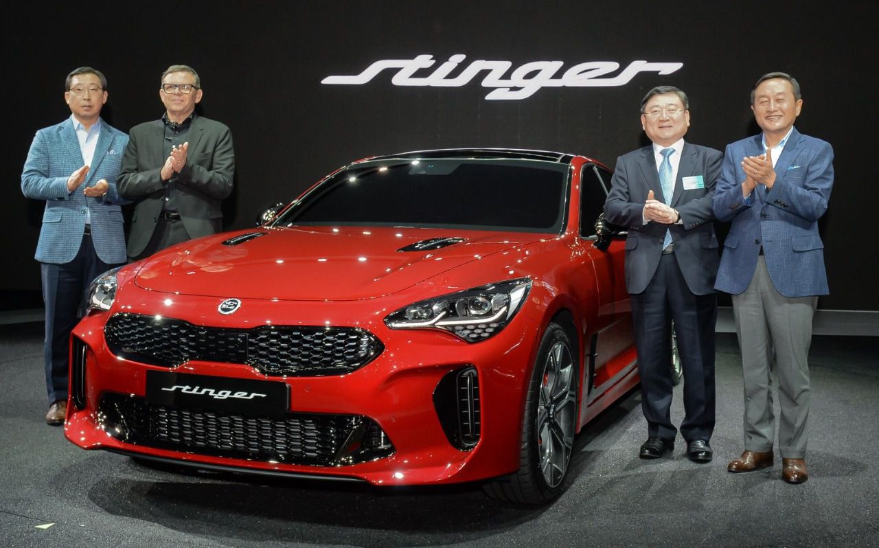 Presentación del modelo deportivo Kia Stinger en Detroit