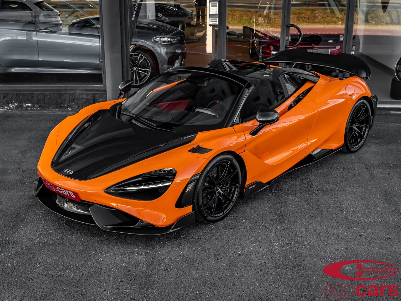 McLaren 765 LT Spider Myan Orange