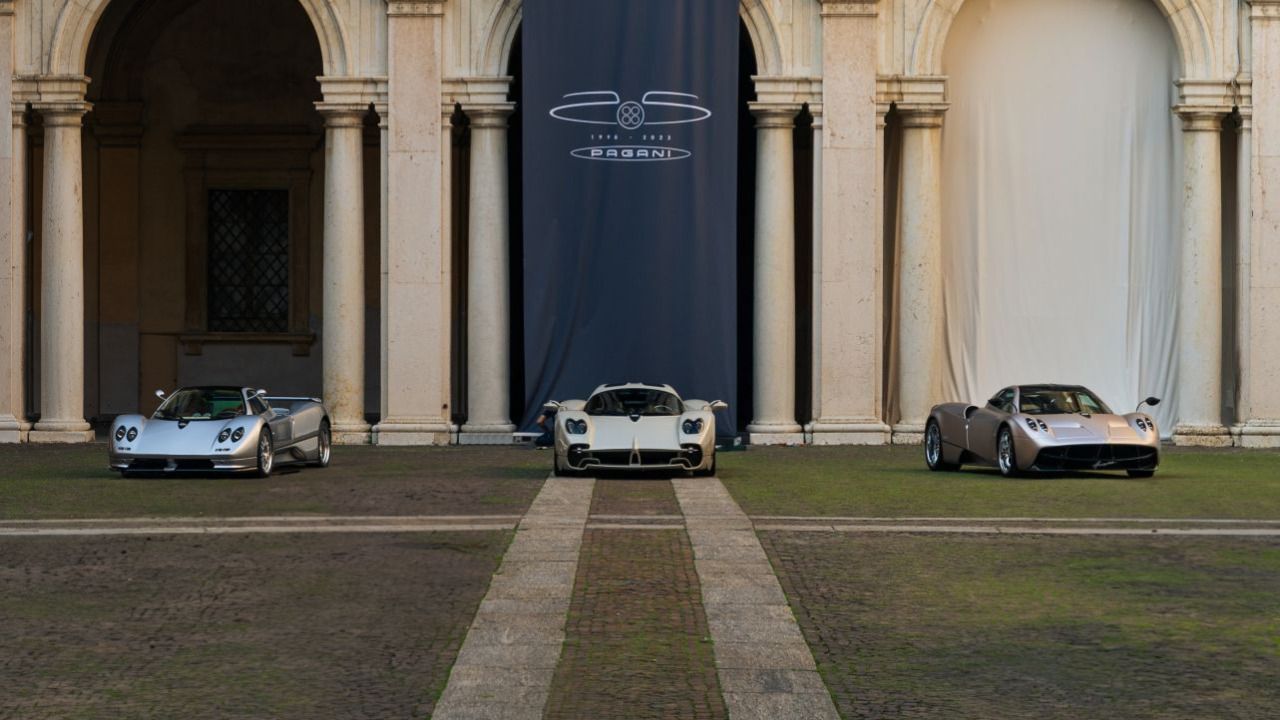 Las tres generaciones de Pagani. De izquierda a derecha: Zonda, Utopía, Huayra. (Autor: Alvaro Muro)