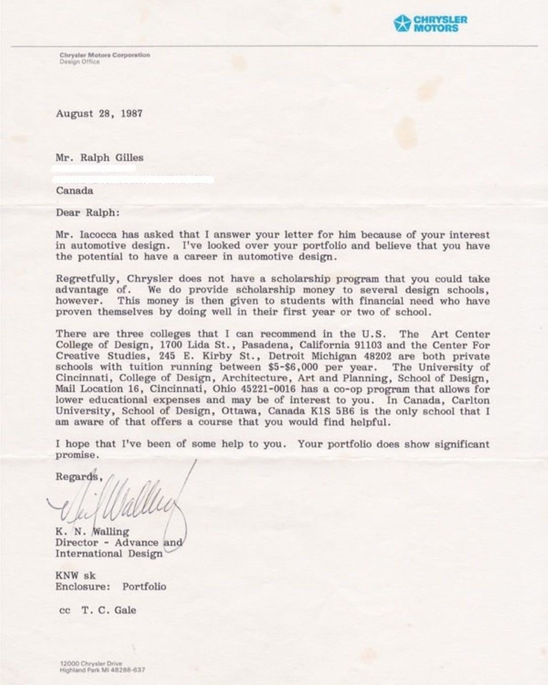Carta de respuesta de Neil Walling al pequeño Gilles aconsejando varias escuelas de diseño