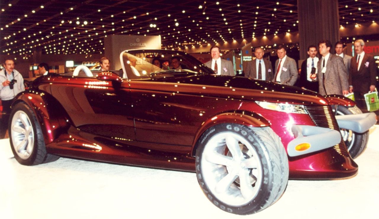 Modelo Plymouth Prowler presentado en el Salón del Automóvil de Detroit de 1993