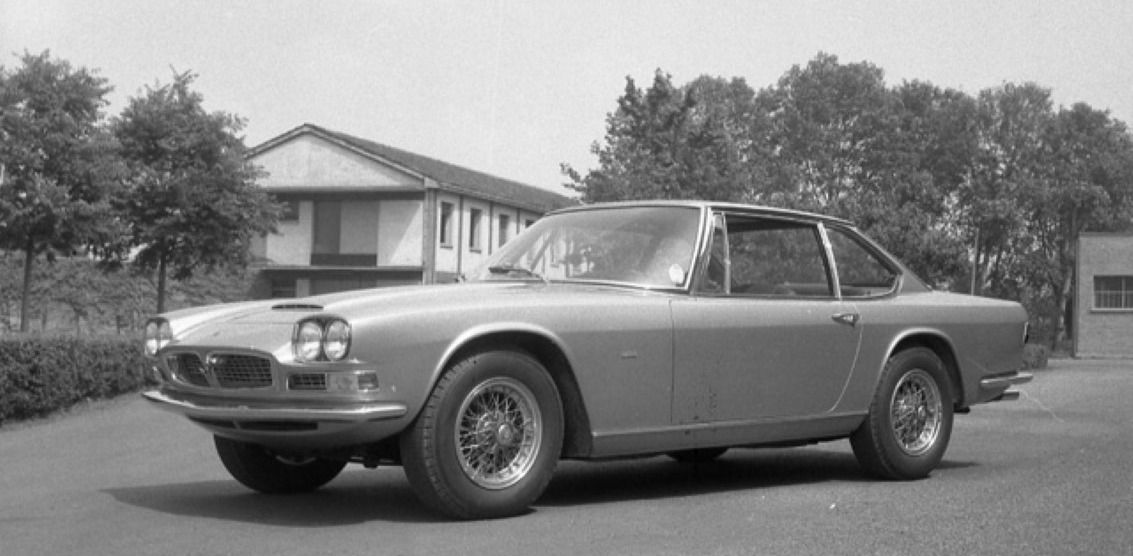 Prototipo Maserati Mexico diseñado por Frua en colaboración con Carrozzeria Vignale