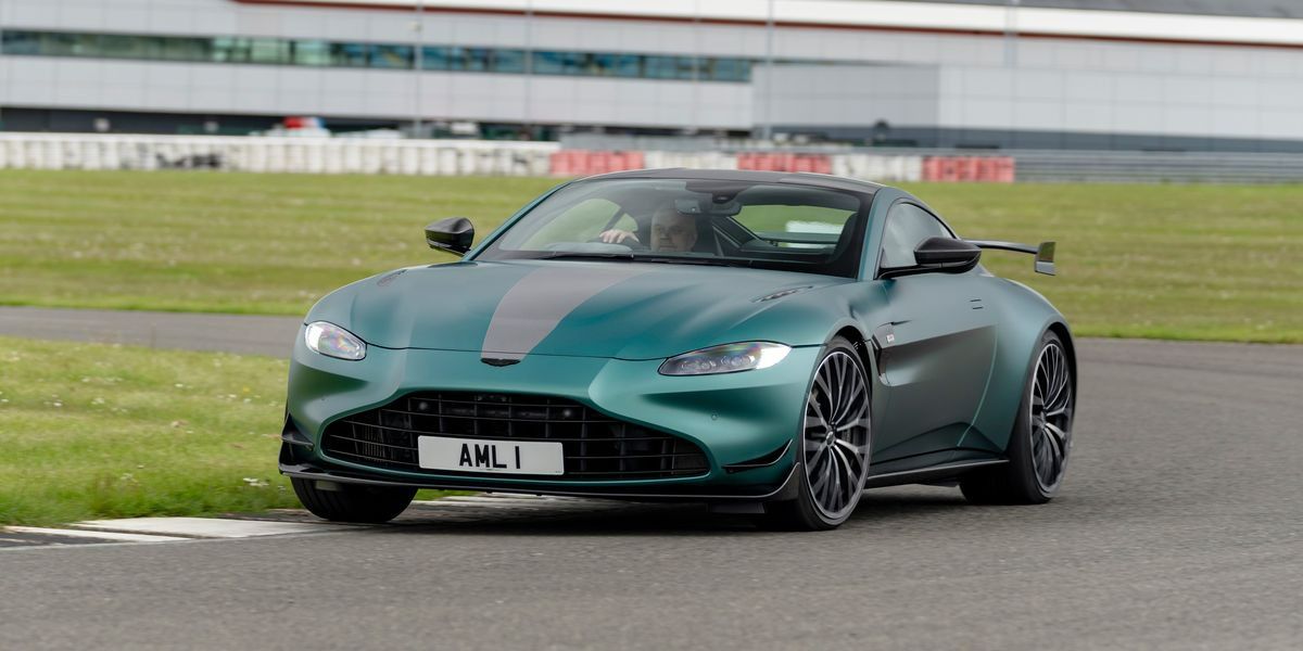 Aston Martin Vantage F1