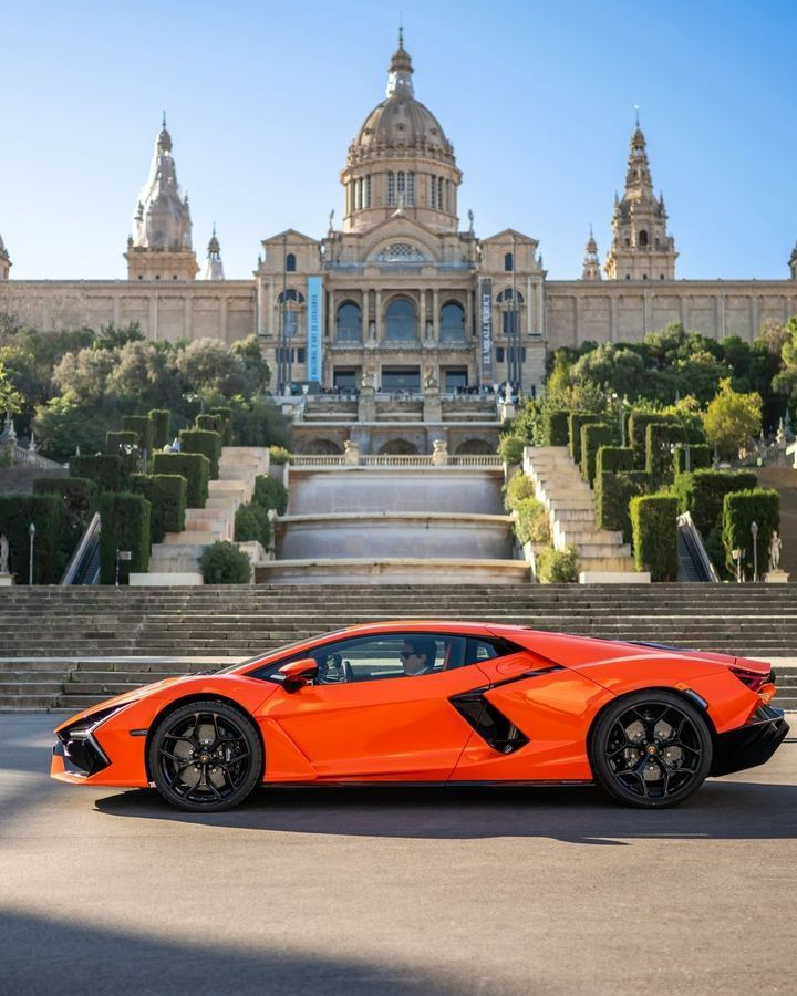 Primer Lamborghini Revuelto matriculado en España (Autor: Oscar Molero @samm.o)