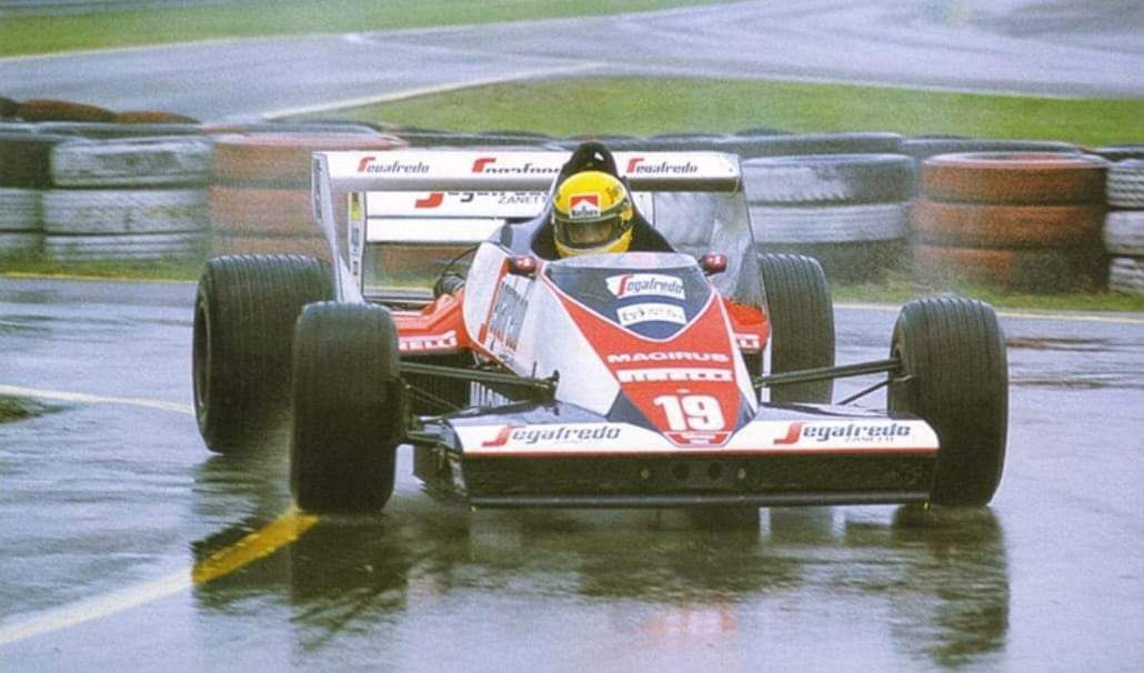 Ayrton Senna a los mandos del TG183B-05