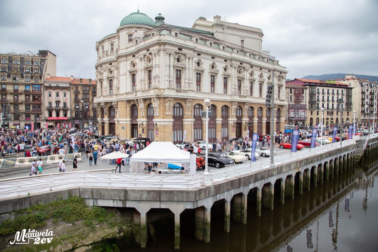 Teatro Arriaga, lugar del Concurso de Elegancia (Autor: Iker San Vicente)