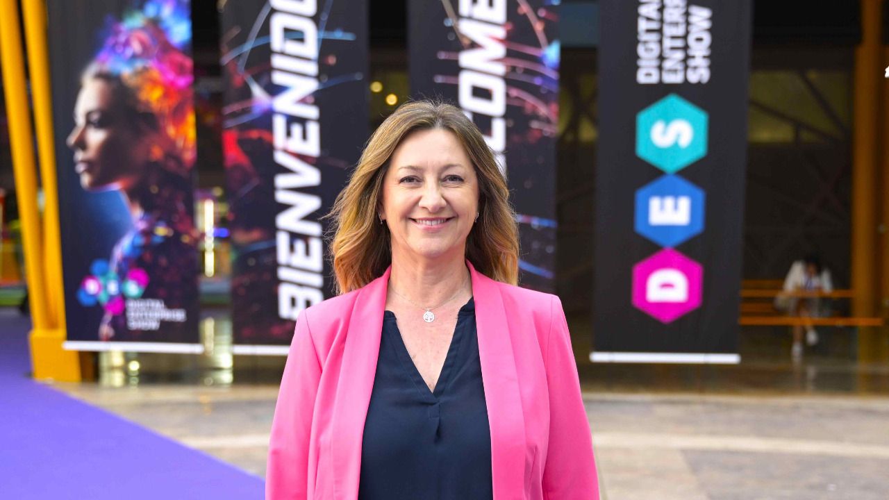 Sandra Infante, directora general del DES 205