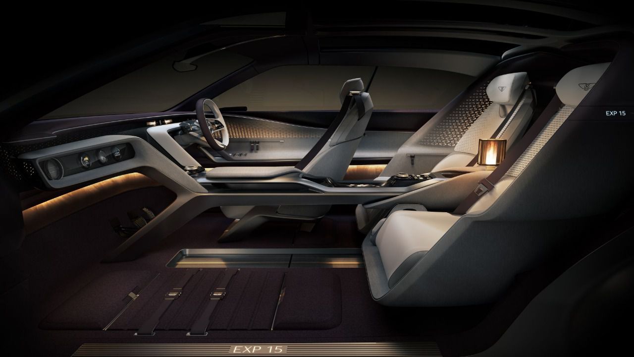 Interior del Bentley EXP15