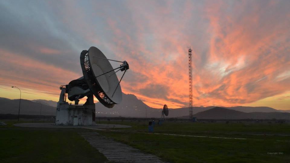 Una de las antenas de conexión de Esrange Space Center