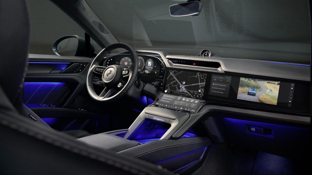 La nueva pantalla curva del Porsche Cayenne Electric