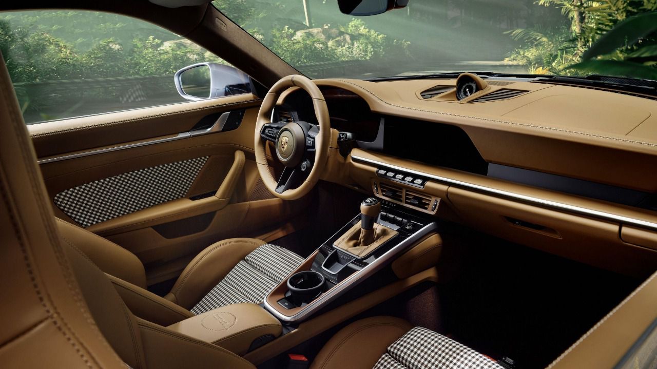 Interior del Porsche 911 GT3 Ocelote
