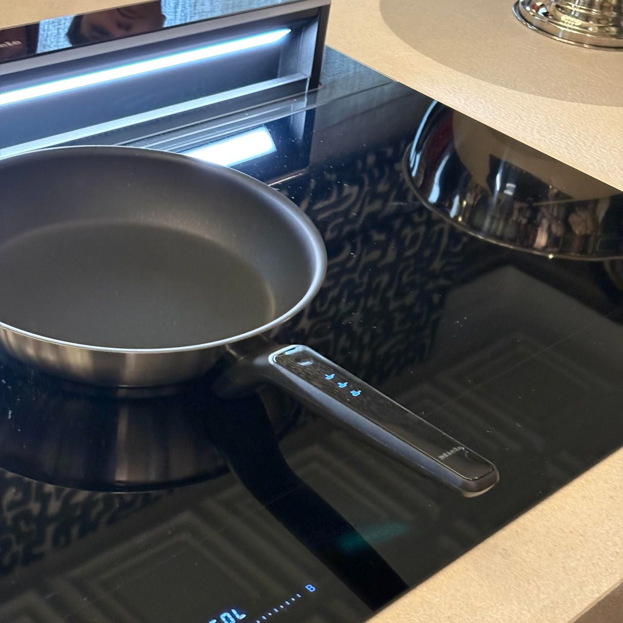 Sartén inteligente de Miele