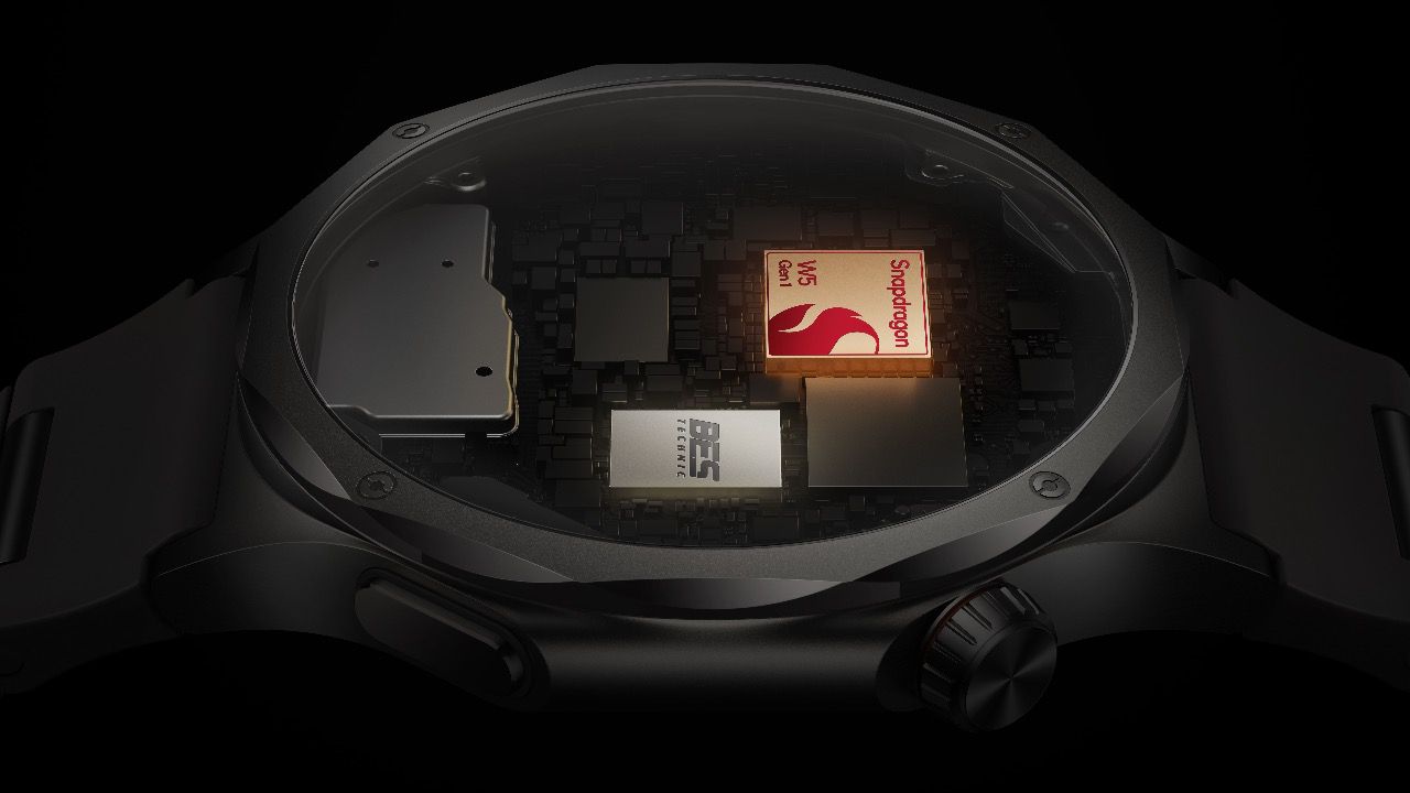 Interior del Oppo Watch X3 con doble chip