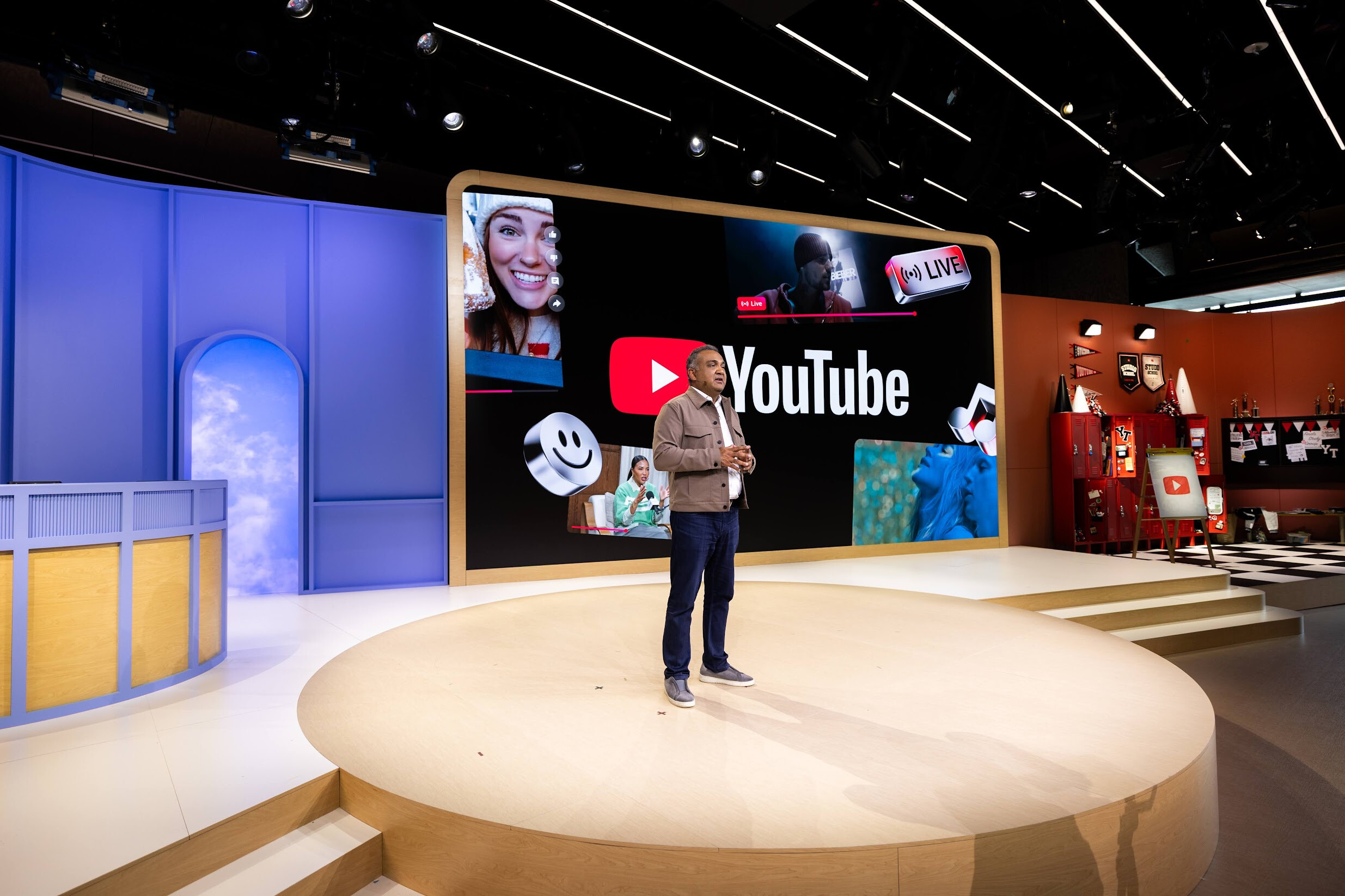 Neal Mohan, CEO de YouTube en el evento Made On YouTube