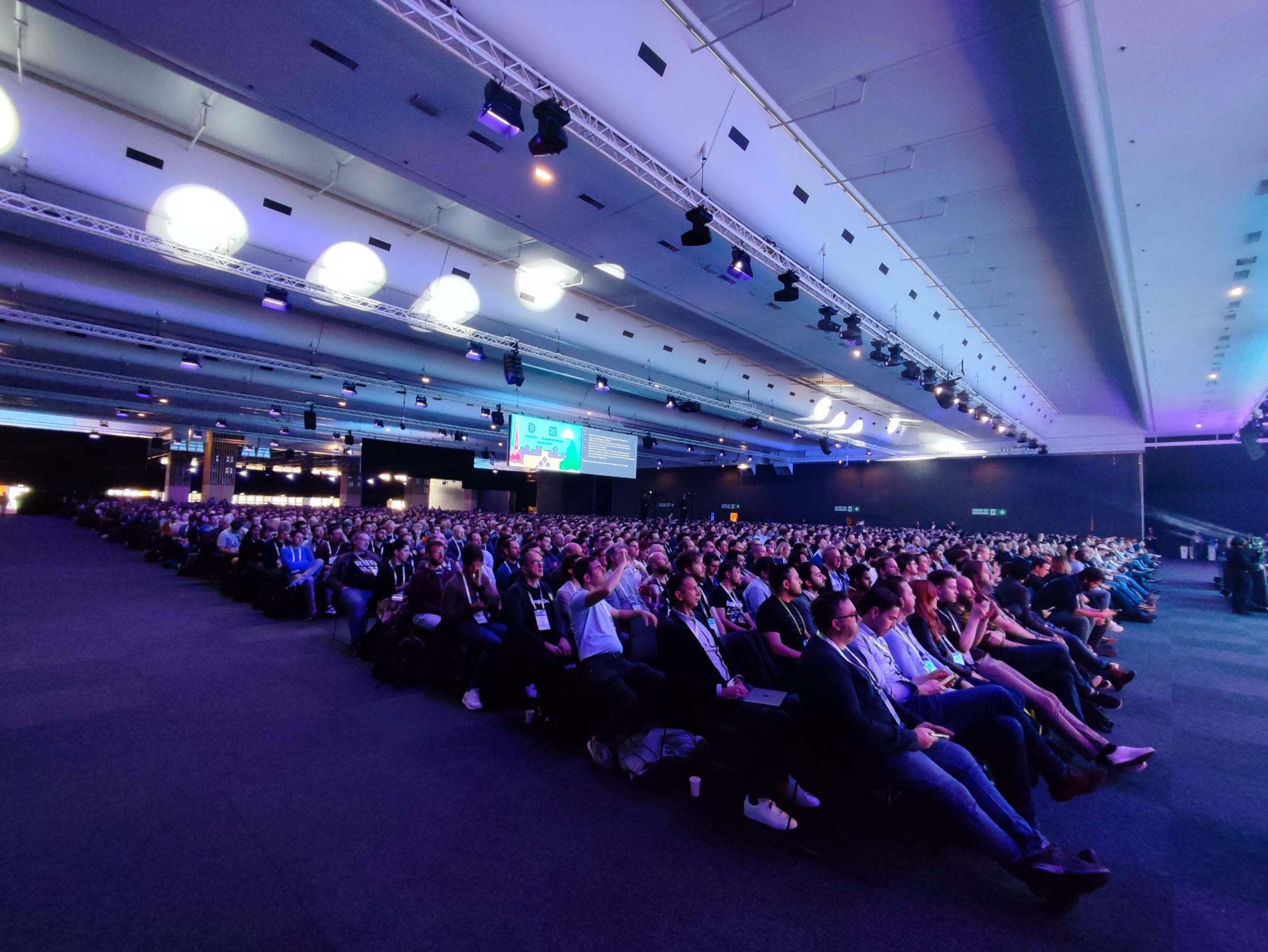 Evento de presentación de KubeCon (Foto: Adrián Cascante)